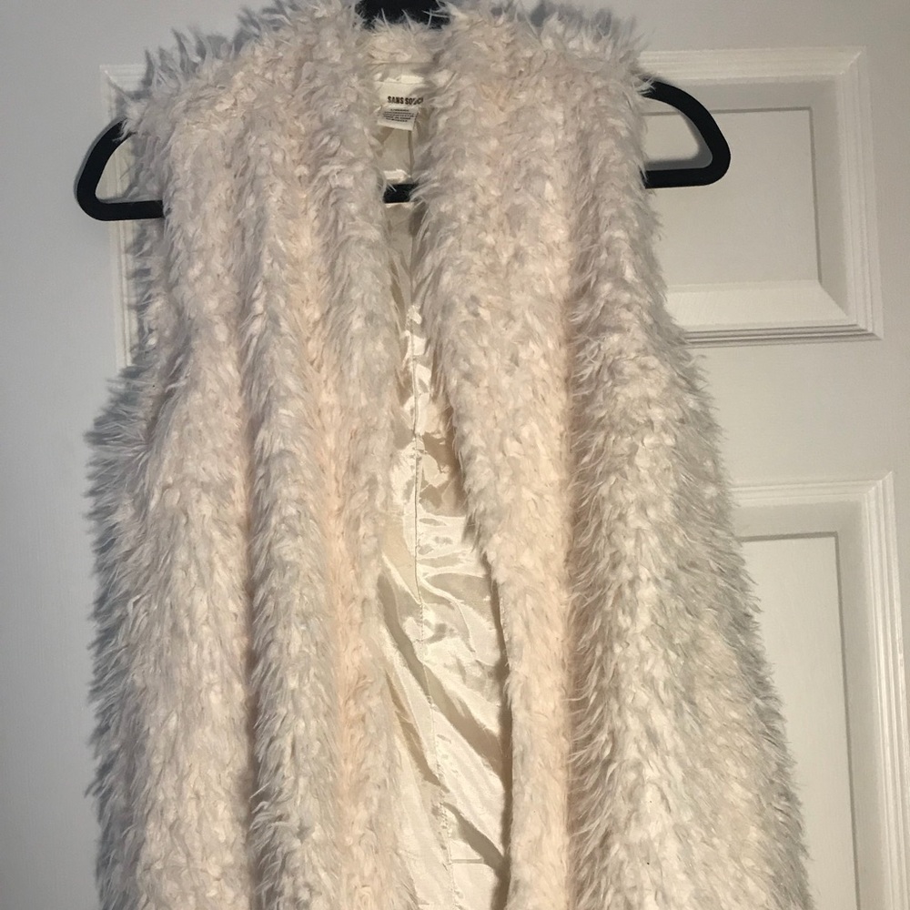 White vest
